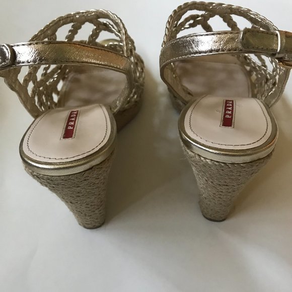 PRADA GOLD METALLIC WEDGE SANDAL - Picture 4 of 8